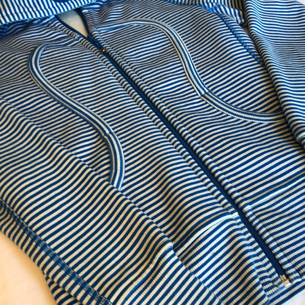 Jacket - Picture 3 of 5